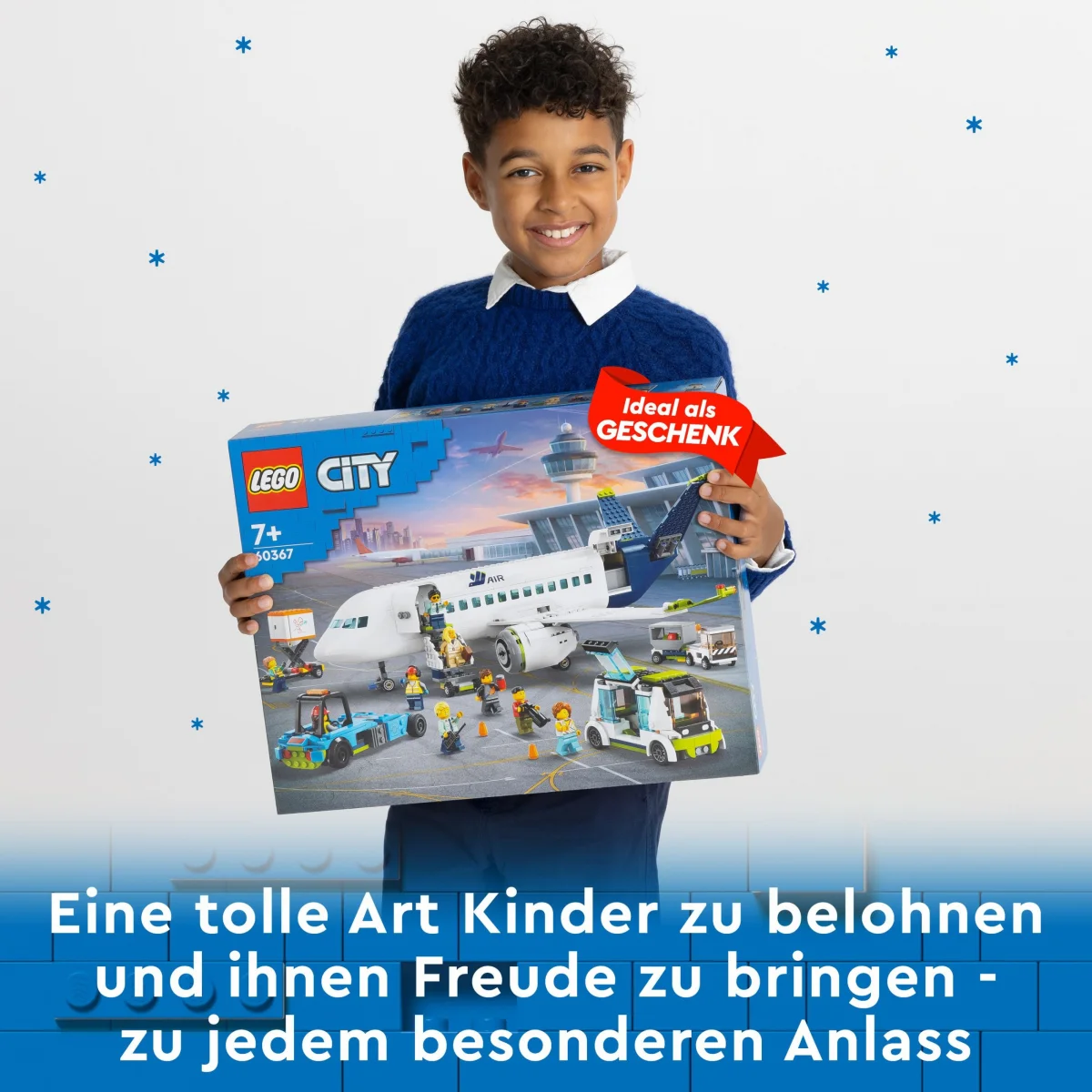 LEGO® City Passagierflugzeug 60367